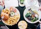 5 recettes à goûter absolument en 2019 à Indiana Café  -  Spicy Burger et Salmon Bowl  