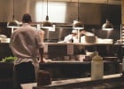 Gordon Ramsay vole au secours d'un apprenti cuisinier nain  - Cuisines d'un restaurant  