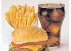 Les fast-foods passés au crible  - Hamburger, frites et coca  
