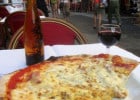 Où trouver la pizza la moins chère en France ?  - Dégustation d'une Pizza Reine en terrasse  