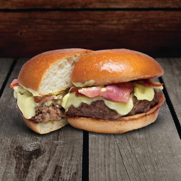  Hamburger coupé en deux  