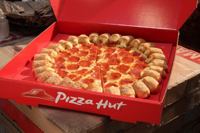  Cheezy Crust Fun par Pizza Hut  