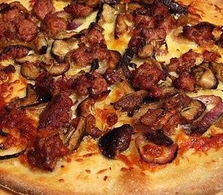  Pizza aux champignons  