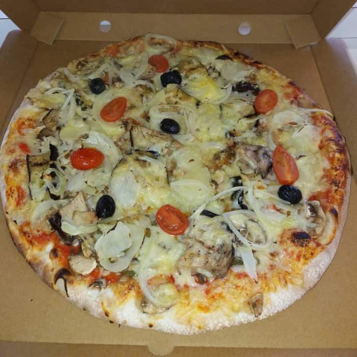  Pizza vegetarian  