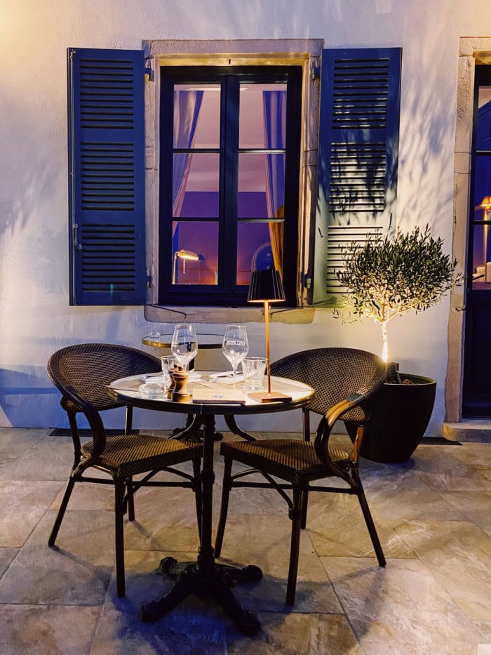  Une table pour deux - dîner romantique  