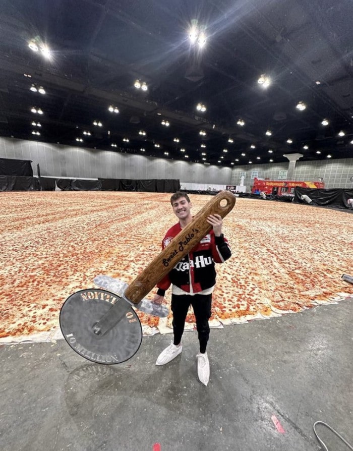 La plus grande pizza du monde  
