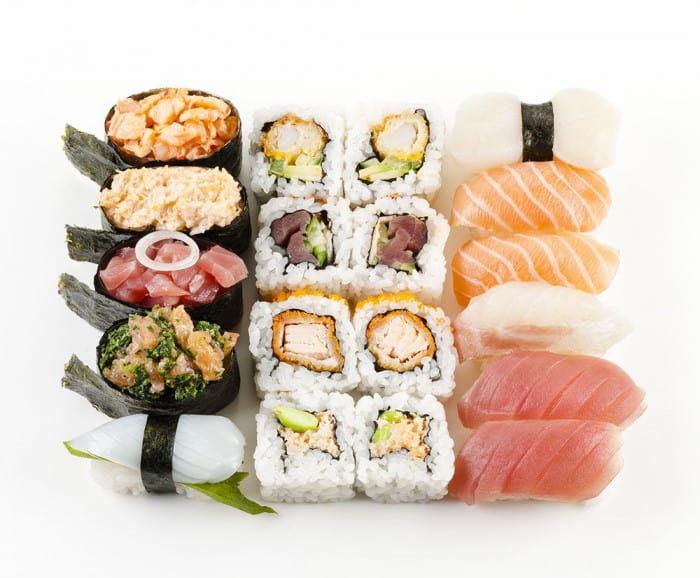  Plateau sushis, sashimi et maki  