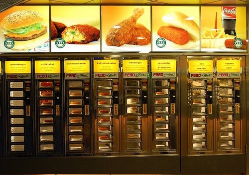  Distributeur automatique en fast-food  