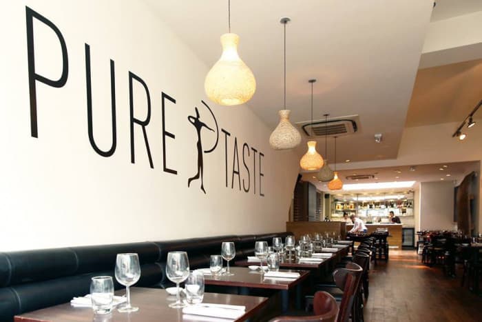  Intérieur du Pure Taste Restaurant   
