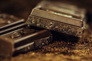 Découvrez pourquoi manger un peu de chocolat au quotidien