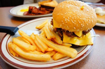 Frites, burger: nous aimons le gras, c'est naturel