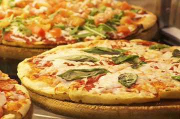 Où manger une bonne pizza au mètre ?