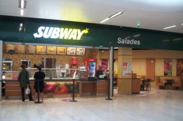 Subway investit le centre commercial O’Parinor