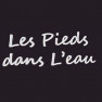 Les Pieds Dans L'eau