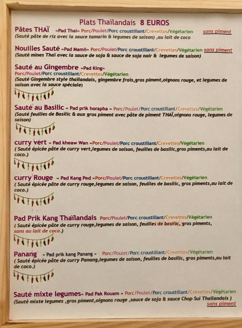 Carte et menu de La rotisserie traiteur & wok thai à Saint Gilles les Hauts — Les plats