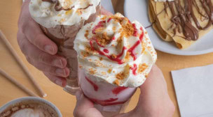 Crescendo - Un café crème, une crêpe fondante, un nuage de chantilly