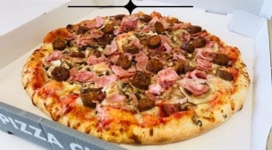 Pizza City - Pizza City Somain - La Spéciale - Sauce Tomate, Jambon, Champignons frais, Merguez, Chorizo, Emmental-Mozzarella