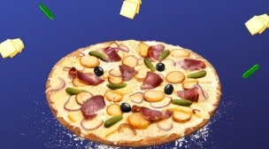 Tutti Pizza - Pizza raclette - fromage emmental , pommes de terre , fromage raclette, coppa, oignons rouges et cornichons