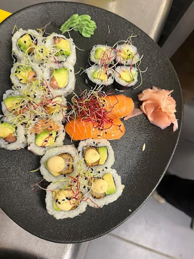 Sushi bar — photo 2