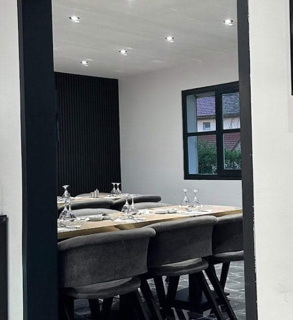 HG restaurant — photo 3