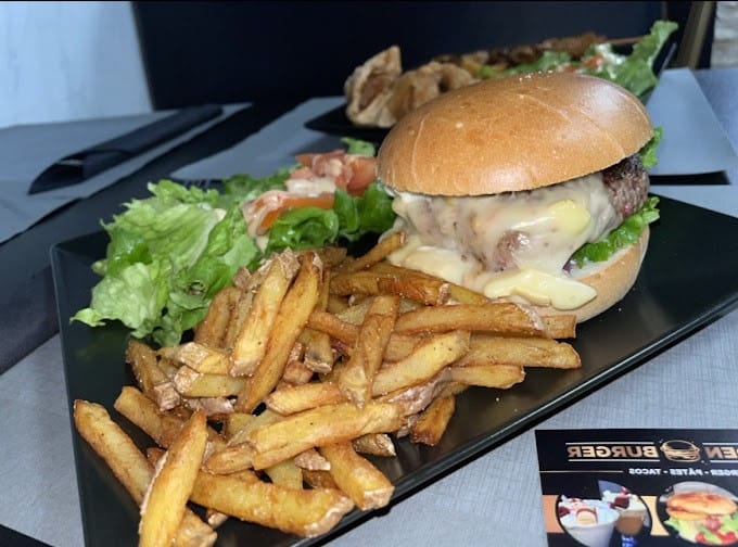 Golden Burger — photo 2
