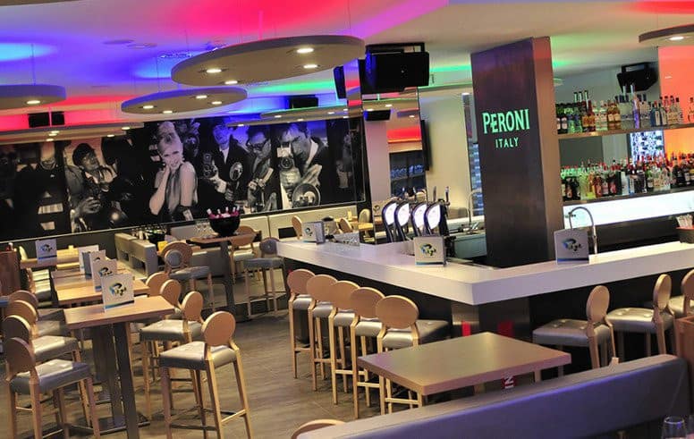 Plaza Lounge — photo 2