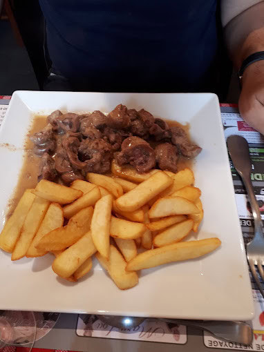 Auberge du père Félix — Restaurant Français à Neuilly en Donjon — photo 2