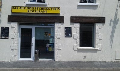 Aux Fidèles Chiens Verts — photo 2
