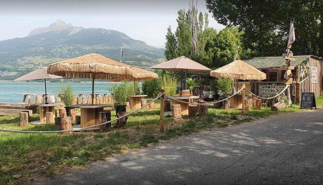 Goût D'ailleurs au bord du lac — Restaurant Français à Savines le Lac — photo 3