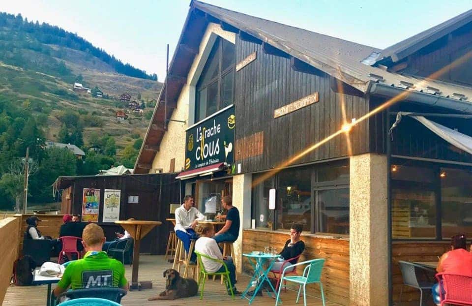 https://cdn.eat-list.fr/establishment/photo/gallery_photo/05470-aiguilles/l-arrache-clous_149322_51a.jpg