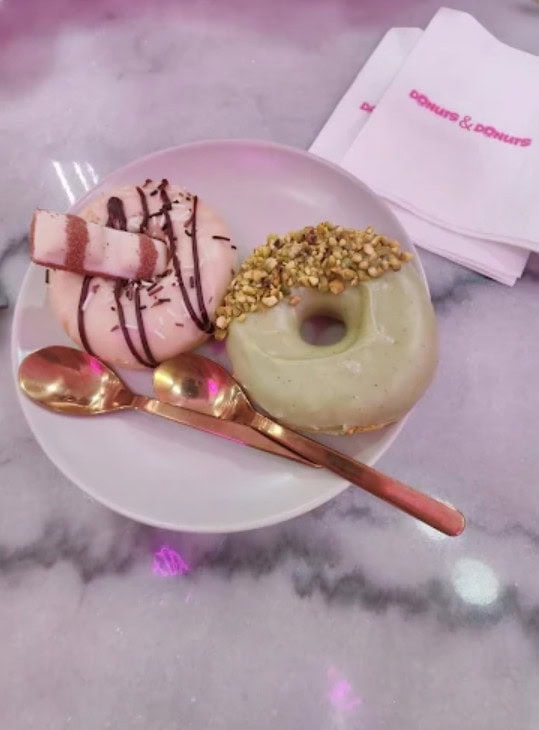 Donuts & Donuts — photo 2