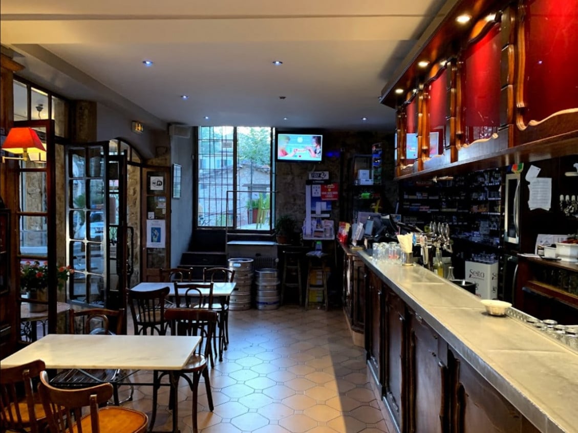 Le Cafe Des Sports — Café restaurant à Tourette sur Loup — photo 3