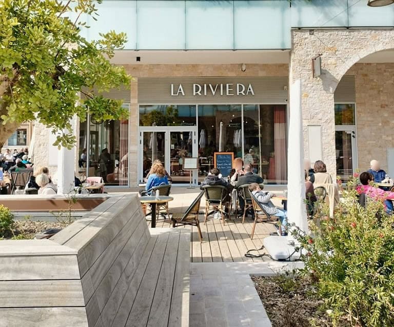 La Riviera — photo 2