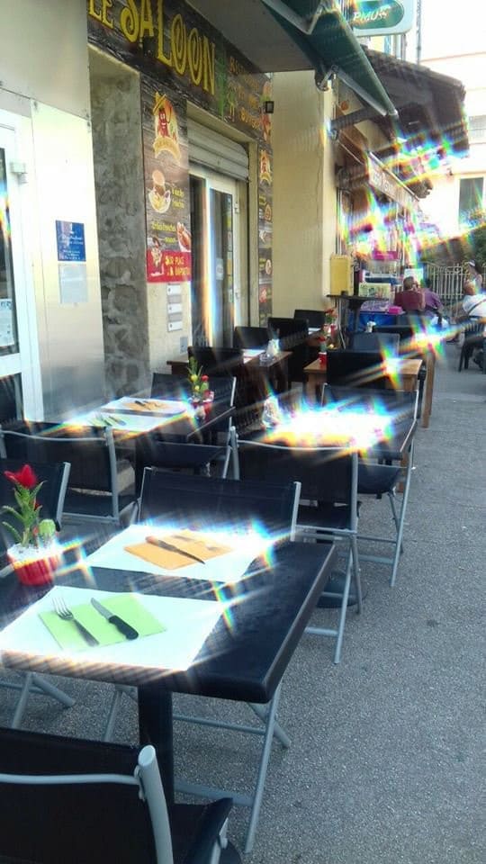 Le saloon — photo 2