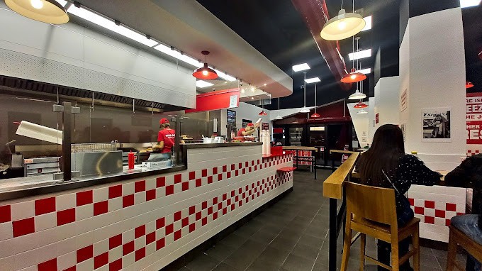 Five Guys — photo 3