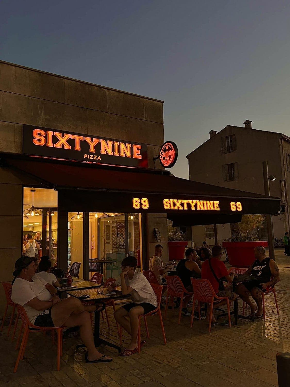 Sixtynine Pizza — photo 3