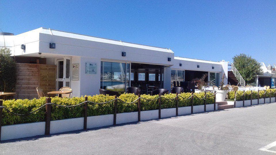Yacht Club — Poissons et fruits de mer à Cannes — photo 2