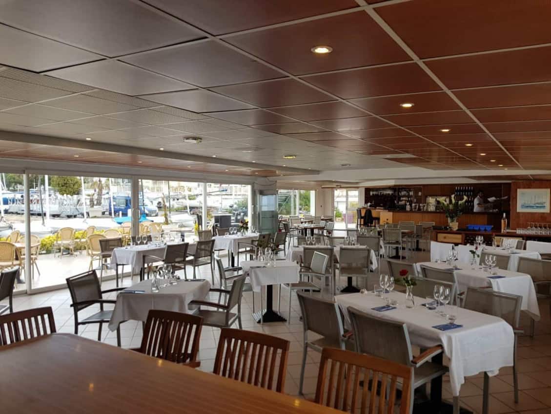 Yacht Club — Poissons et fruits de mer à Cannes — photo 3