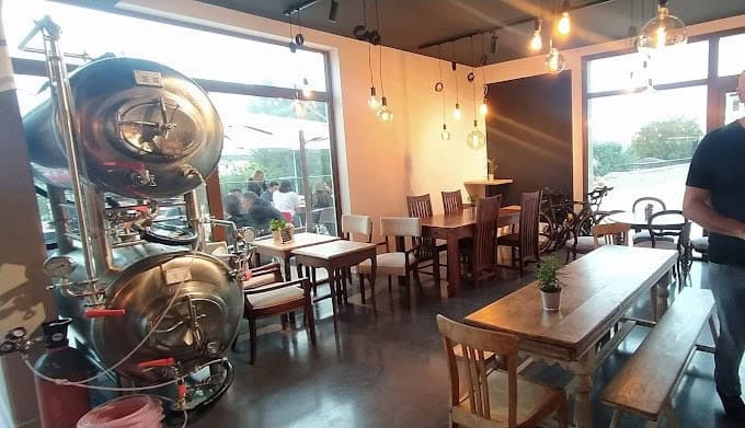 Mc Travelers Brewery — Brasserie à La Roquette sur Siagne — photo 2