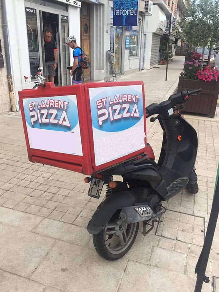 Saint Laurent Pizza — photo 3