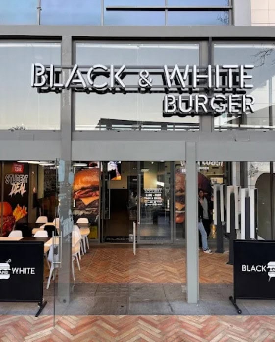 Black & White Burger — photo 3
