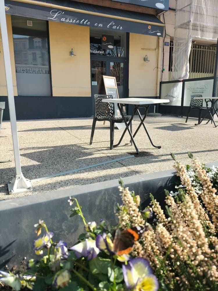 L'assiette en l'air — photo 2