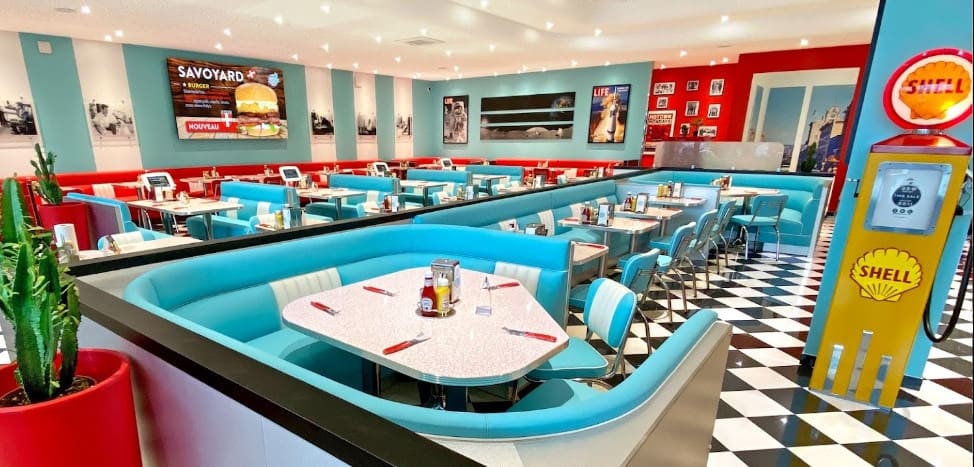 Holly's Diner — photo 2