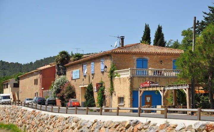 La taverne vigneronne — Restaurant Français à Tournissan — photo 2