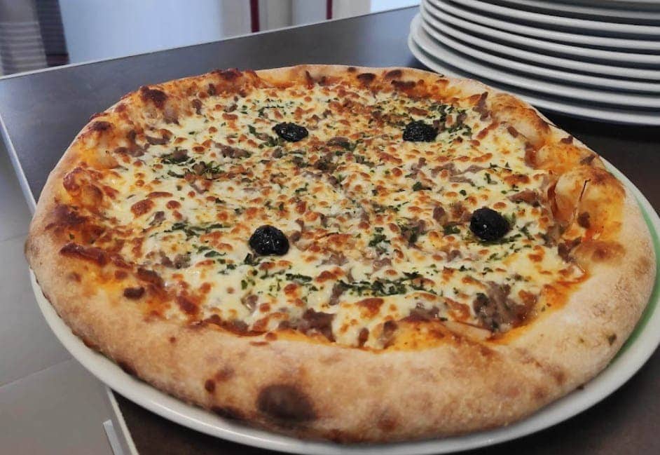 Bella Pizza — photo 2