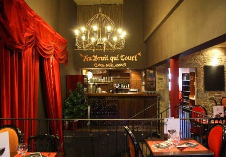 Au Bruit Qui Court — photo 2