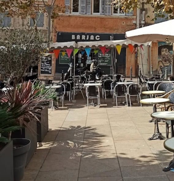 Barjac — photo 2
