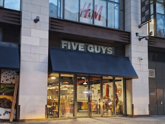 Five Guys — photo 3