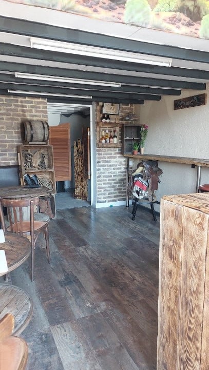 Saloon du square — photo 3