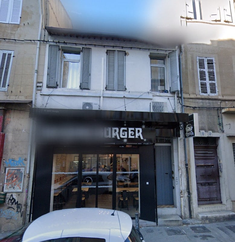 Raven's burger — photo 2